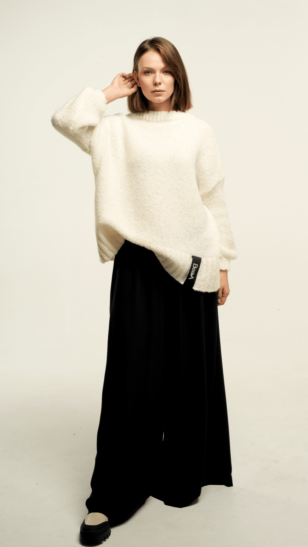 Relaxed fit sweater BeaA - Be At Home with Yourself