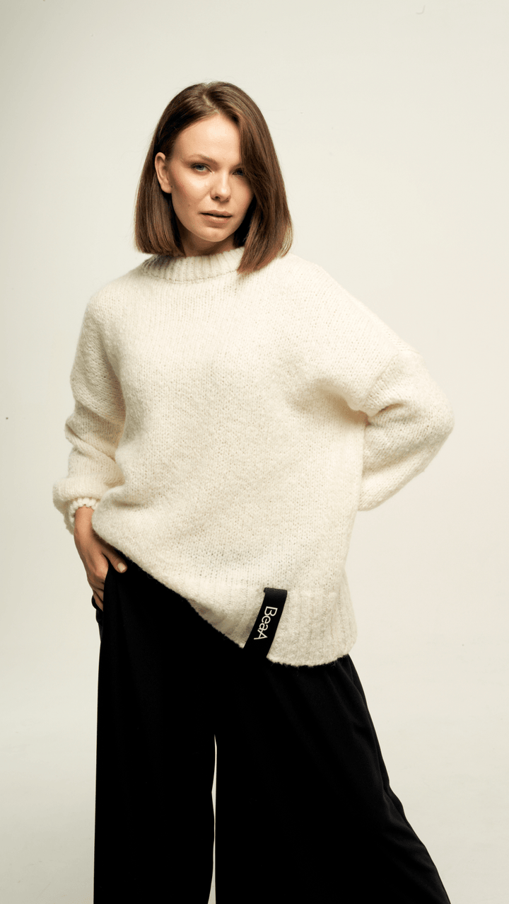 Relaxed fit sweater BeaA - Be At Home with Yourself