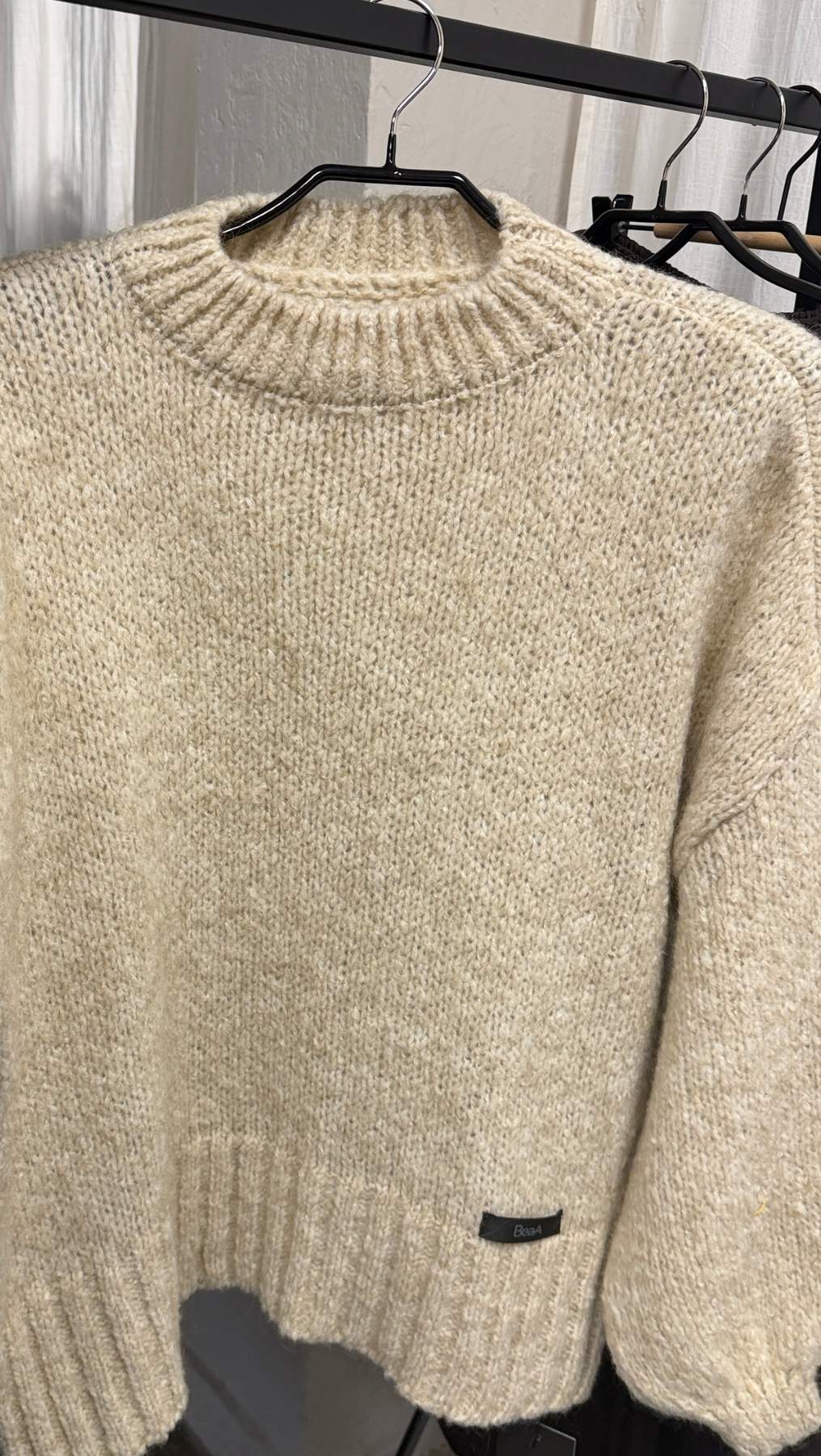 Relaxed fit sweater Milk White / Beige - BeaA - Be At Home with Yourself - sweater
