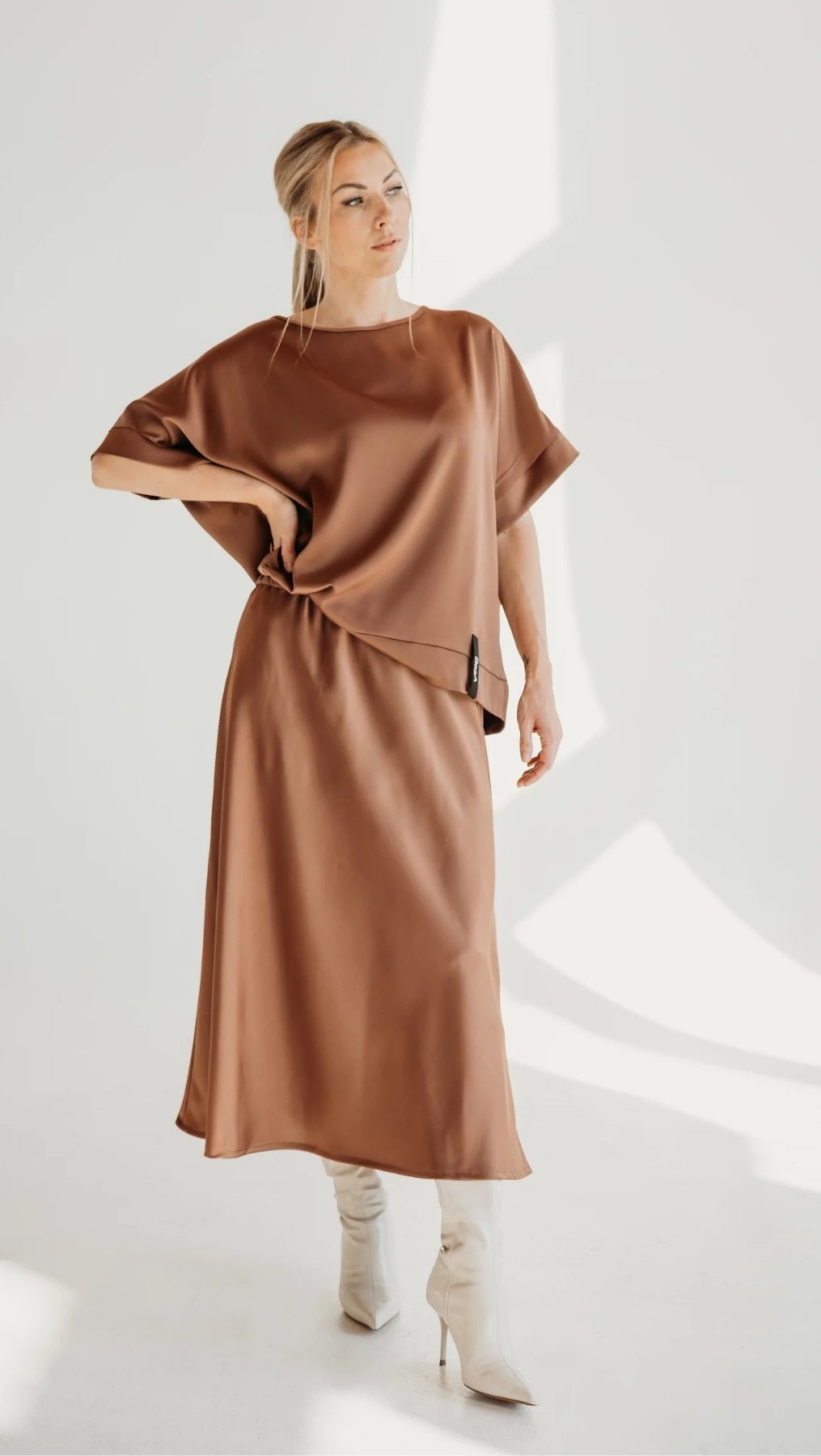 Silk Satin Top Chocolate mousse - BeaA - Be At Home with Yourself - Top