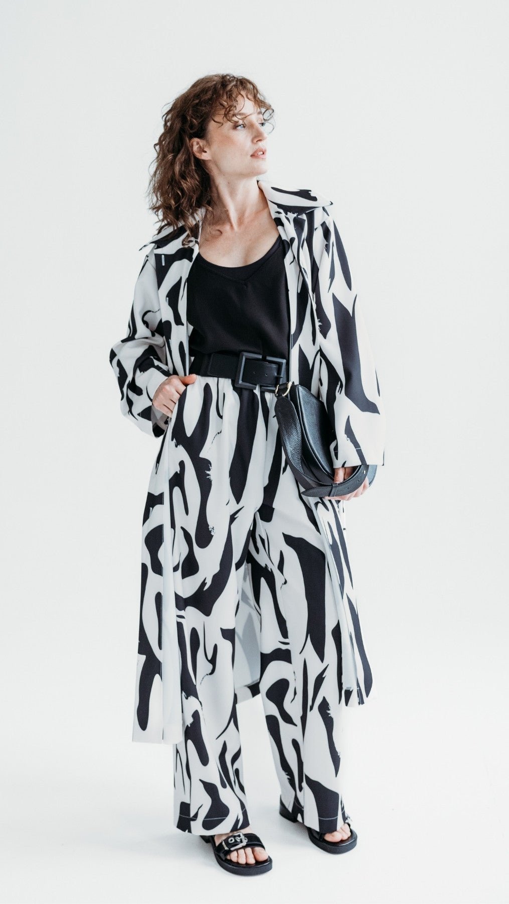Straight - cut Long trousers Delphines - BeaA - Be At Home with Yourself - Trousers