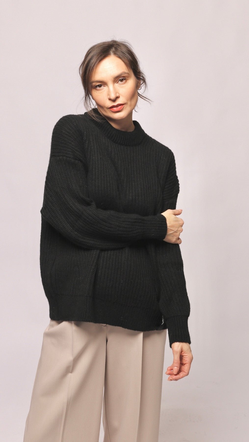 Sweater Black - BeaA - Be At Home with Yourself - Top