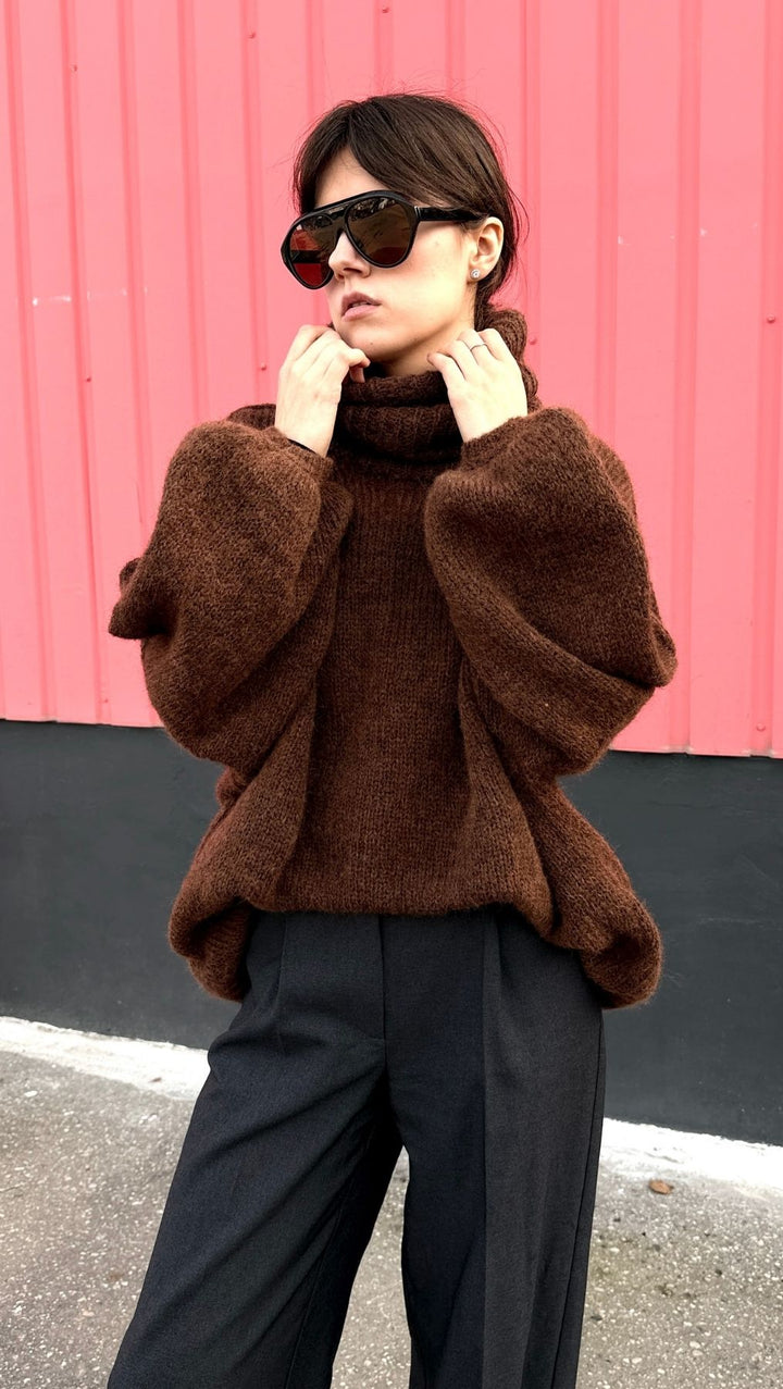 Sweater Oversized turtleneck Cinnamon - BeaA - Be At Home with Yourself - Top