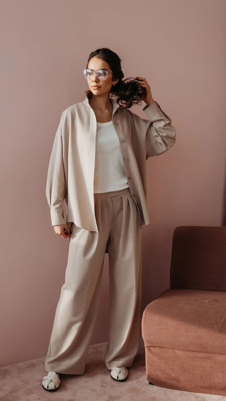 Elegant Straight-Leg Trousers in Tan color