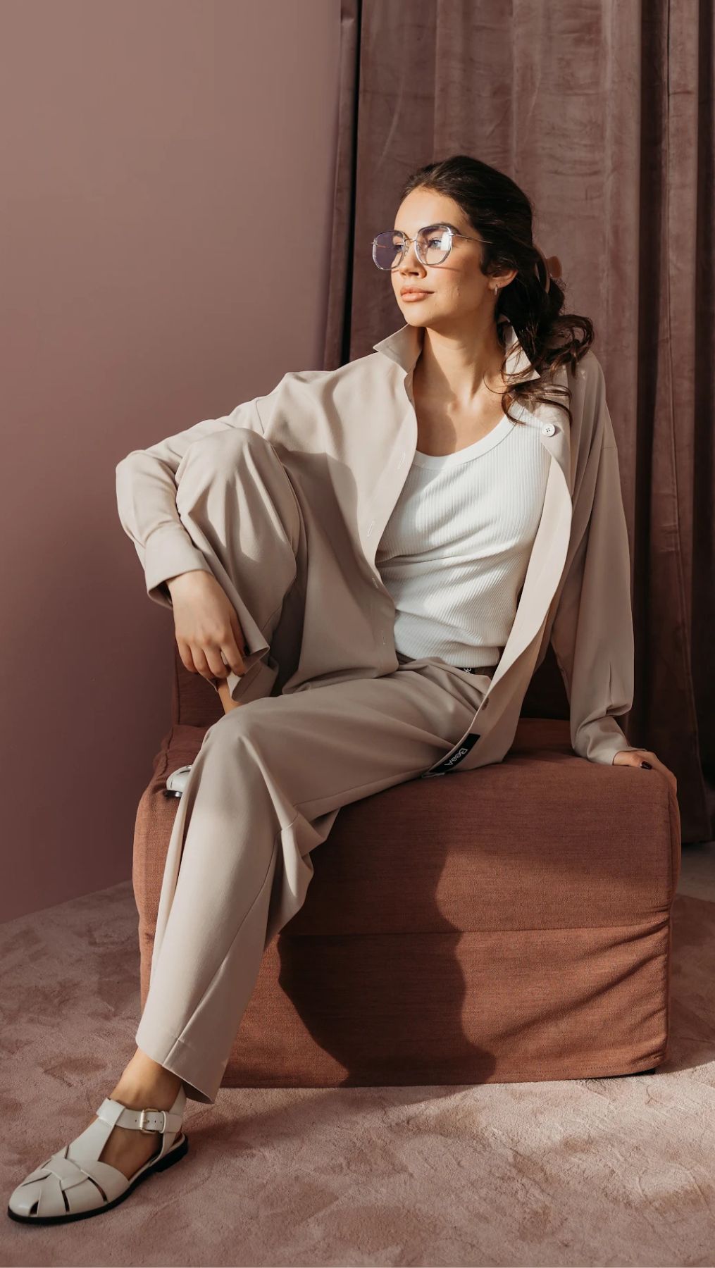 Elegant Straight-Leg Trousers in Tan color