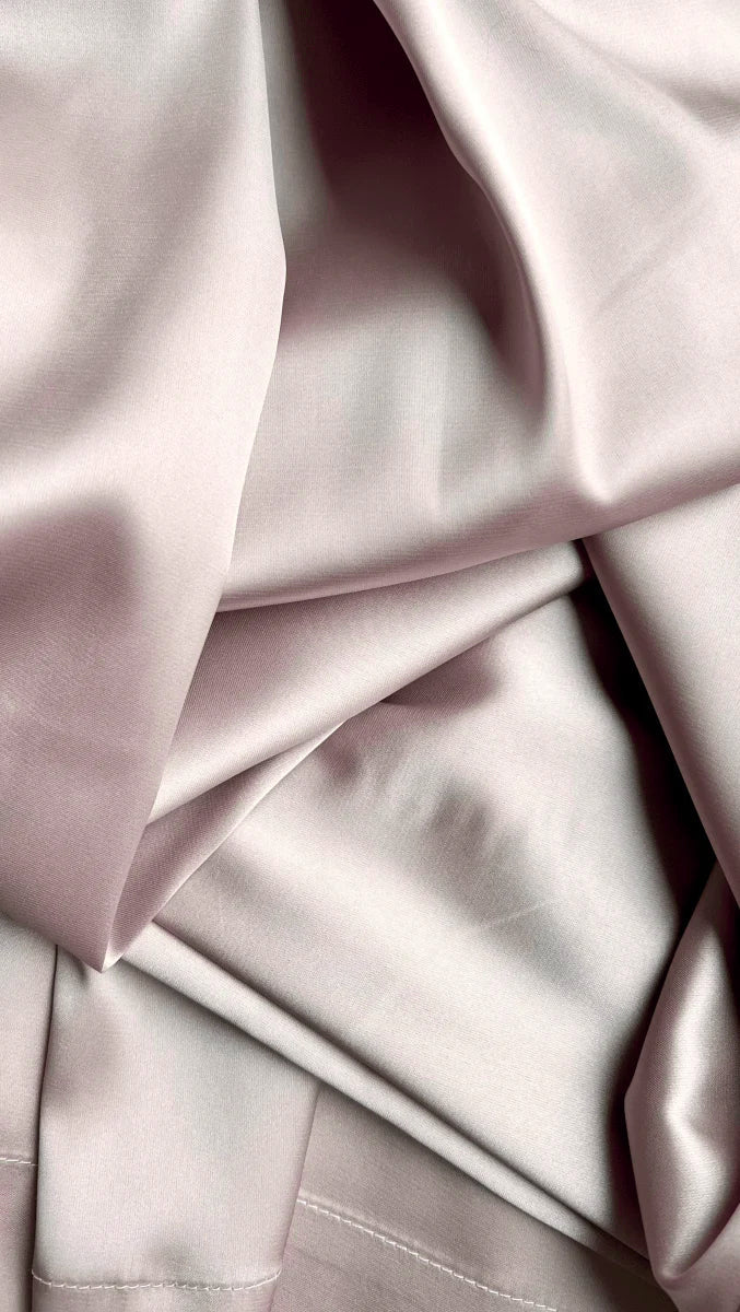 Trousers with pleats Silk Powder - BeaA - Be At Home with Yourself - Trousers