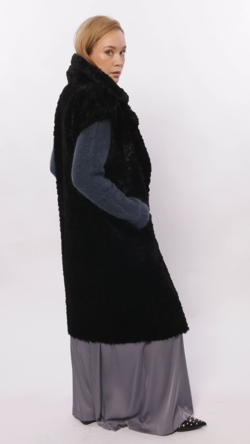 Two - sided Vest Black - BeaA - Be At Home with Yourself - vests