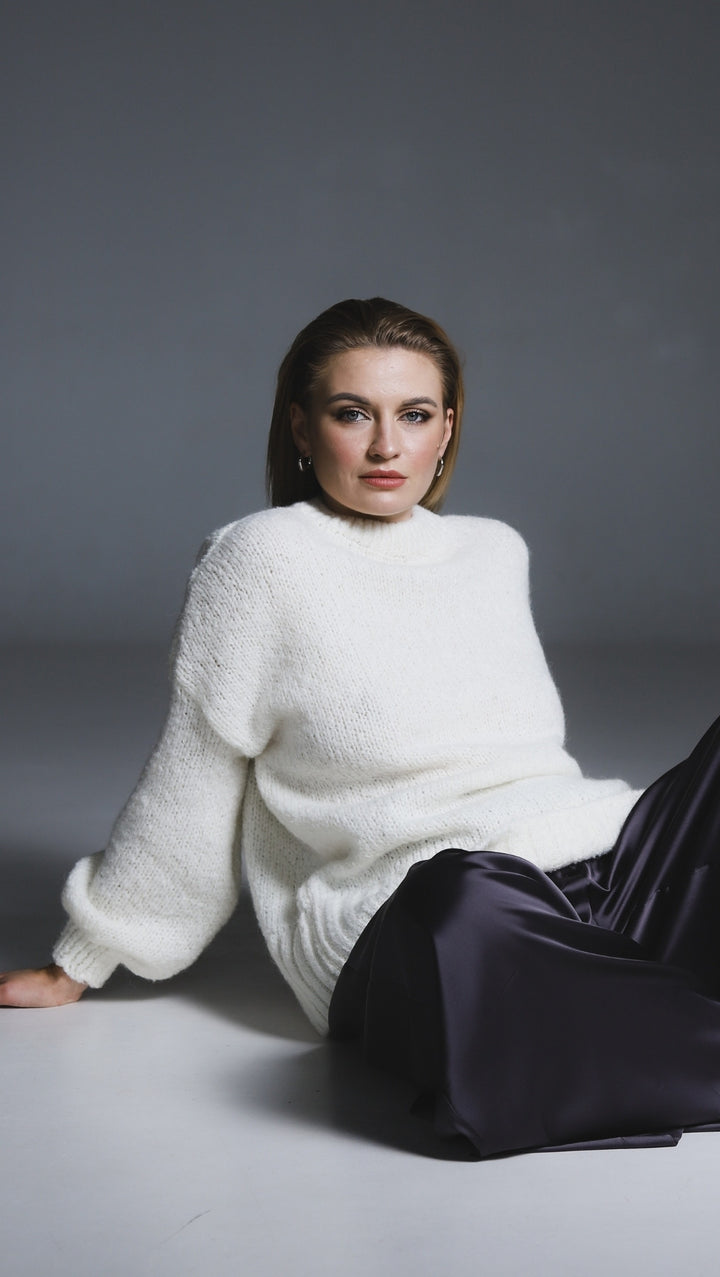 Relaxed fit sweater